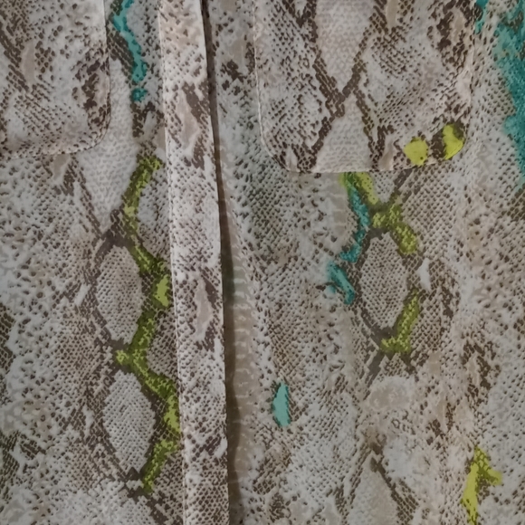 Covington Essentials Sheer Blouse Size Medium Print Tan Brown Green Teal - Picture 3 of 12